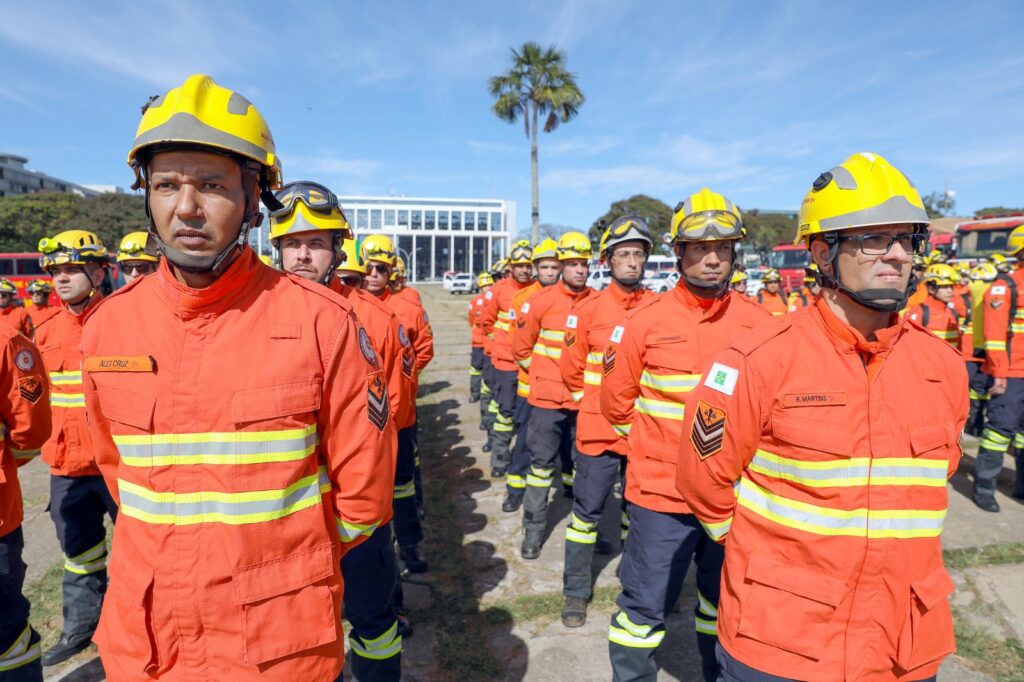 Governadora Celina Leão anuncia prorrogação do concurso dos Bombeiros do DF. Foto: Lúcio Bernardo Jr./Agência Brasília